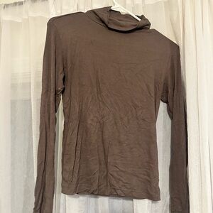 Saga Ren Brown Ribbed Turtleneck